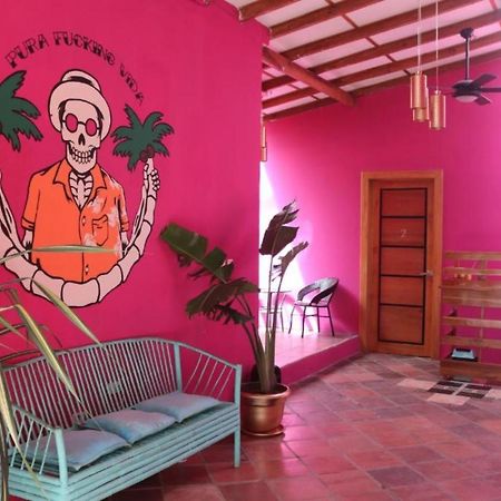 Planet B Hostel - Adults Only 曼努埃尔安东尼奥 外观 照片